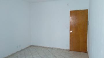 Apartamentos / Padrão em Ribeirão Preto Alugar por R$650,00