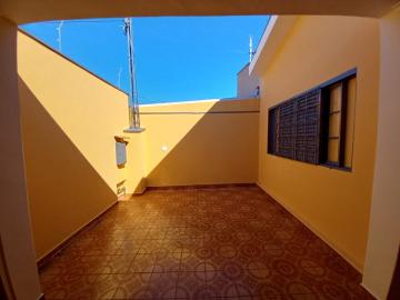 Casas / Padrão em Ribeirão Preto Alugar por R$1.900,00