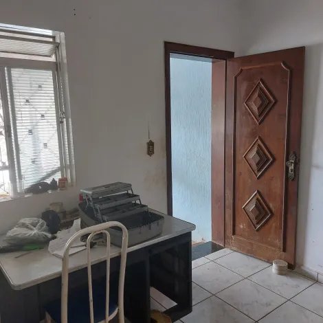 Casas / Padrão em Ribeirão Preto , Comprar por R$180.000,00
