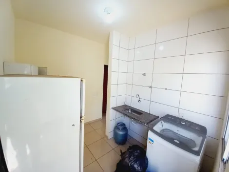 Casas / Padrão em Ribeirão Preto Alugar por R$1.000,00