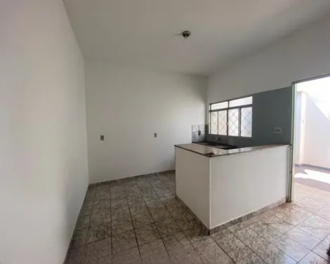 Casas / Padrão em Ribeirão Preto Alugar por R$900,00
