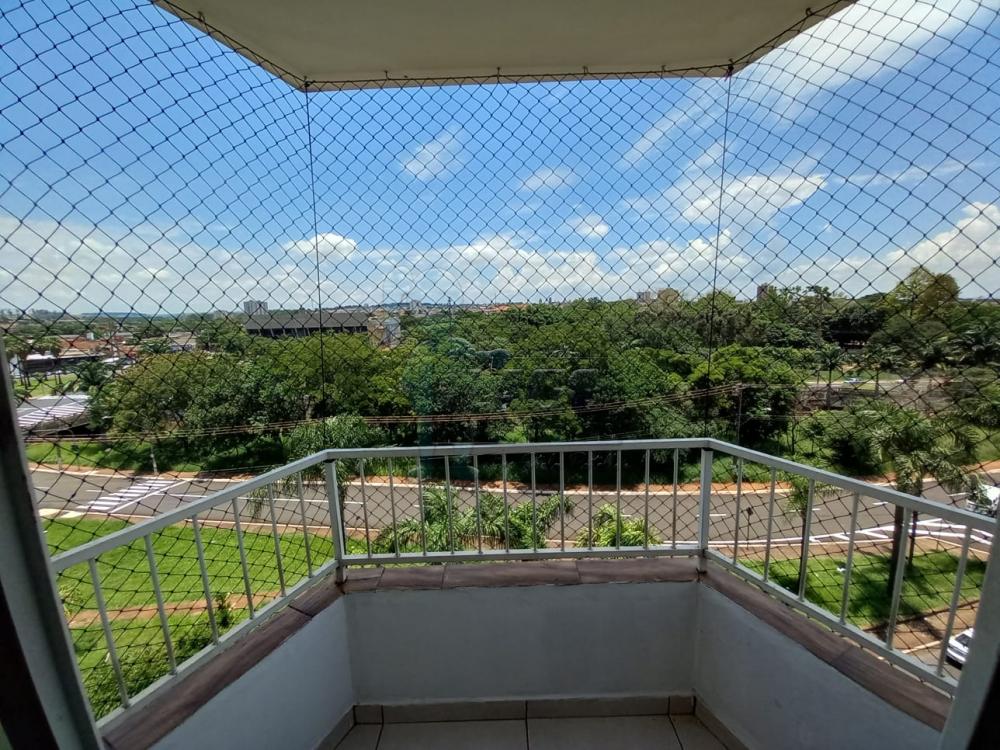 Alugar Apartamentos / Padrão em Ribeirão Preto R$ 740,00 - Foto 3