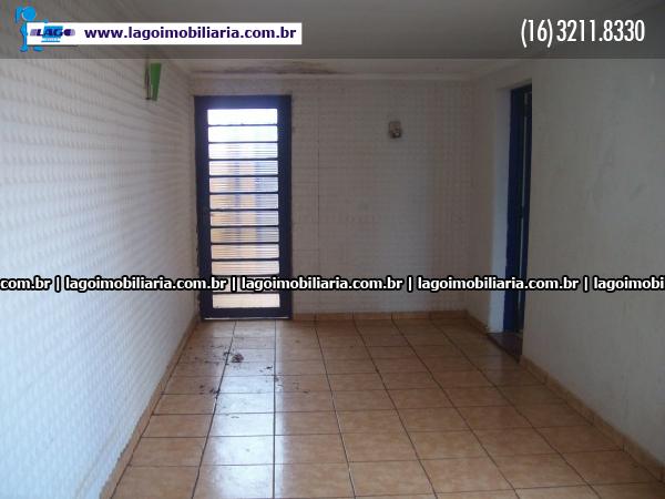 Alugar Casas / Padrão em Ribeirão Preto R$ 1.300,00 - Foto 3