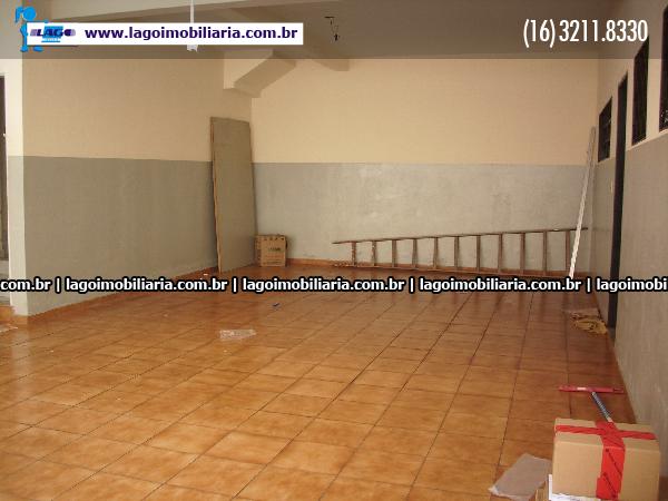 Alugar Casas / Padrão em Ribeirão Preto R$ 1.600,00 - Foto 3