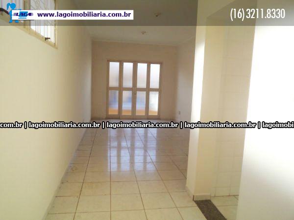 Alugar Apartamentos / Padrão em Ribeirão Preto R$ 1.000,00 - Foto 1