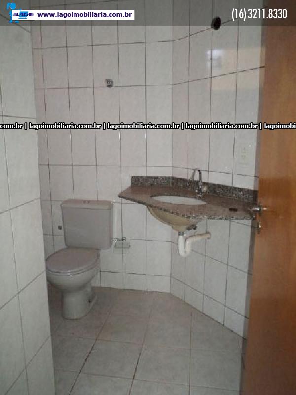 Alugar Apartamentos / Padrão em Ribeirão Preto R$ 1.000,00 - Foto 13