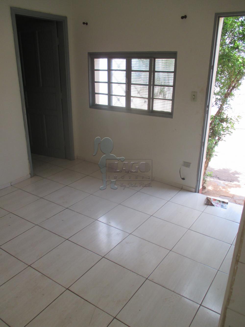 Alugar Casas / Padrão em Ribeirão Preto R$ 700,00 - Foto 5