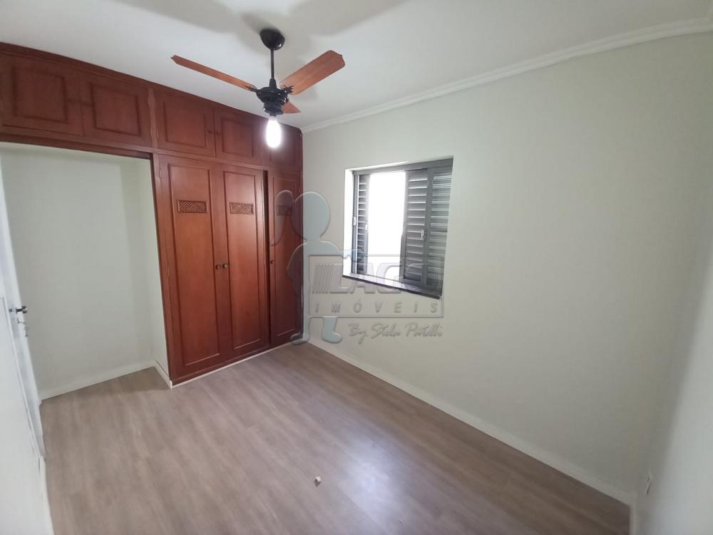 Alugar Casas / Padrão em Ribeirão Preto R$ 2.200,00 - Foto 2