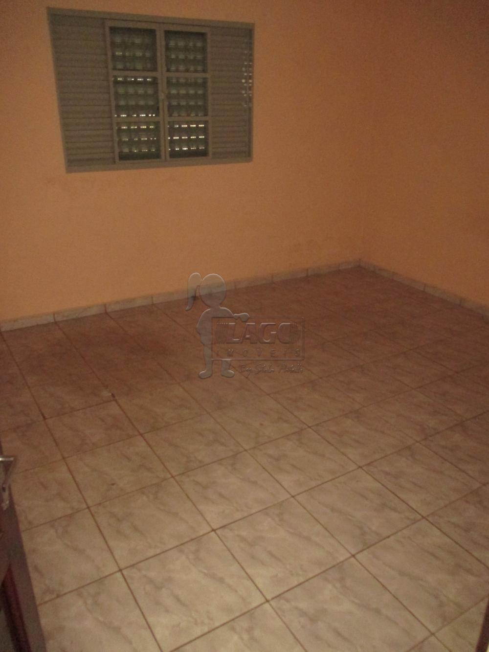 Alugar Casas / Padrão em Ribeirão Preto R$ 700,00 - Foto 3