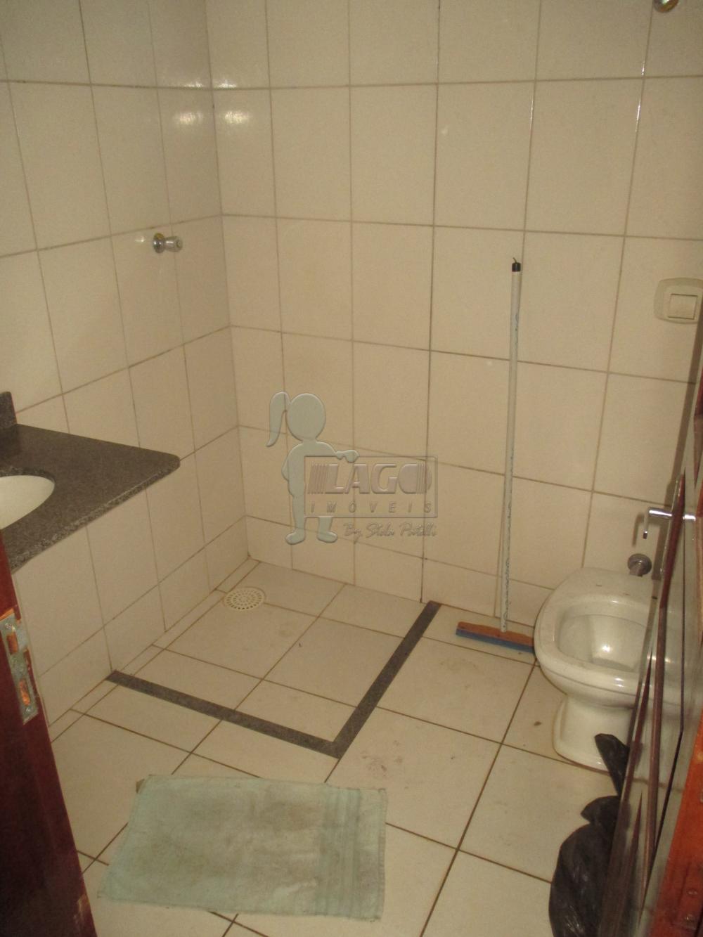 Alugar Casas / Padrão em Ribeirão Preto R$ 700,00 - Foto 5