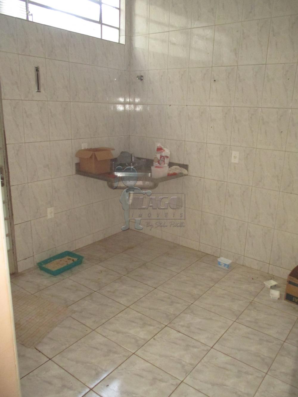 Alugar Casas / Padrão em Ribeirão Preto R$ 700,00 - Foto 7