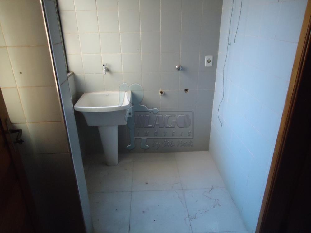 Alugar Apartamentos / Padrão em Ribeirão Preto R$ 1.100,00 - Foto 4