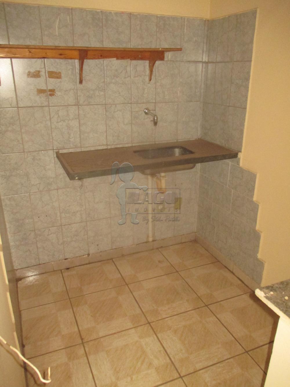 Alugar Comercial / Salão / Galpão em Ribeirão Preto R$ 700,00 - Foto 3