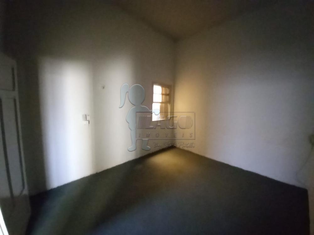 Alugar Casas / Padrão em Ribeirão Preto R$ 1.650,00 - Foto 3