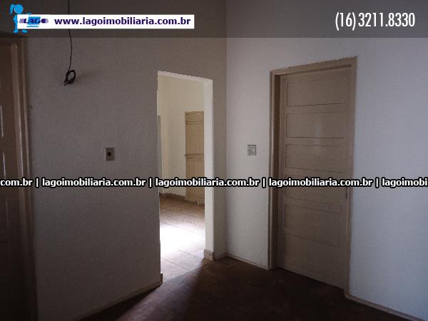 Alugar Casas / Padrão em Ribeirão Preto R$ 900,00 - Foto 4