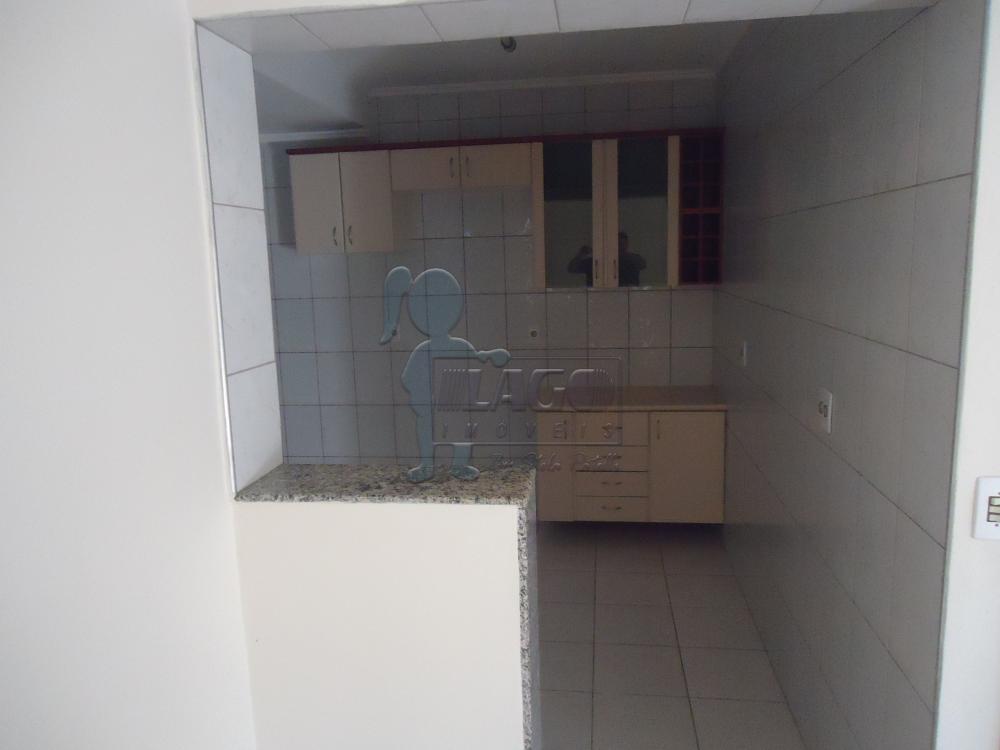 Alugar Apartamentos / Padrão em Ribeirão Preto R$ 850,00 - Foto 3