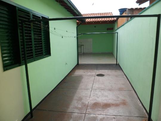 Alugar Casas / Padrão em Ribeirão Preto R$ 2.100,00 - Foto 7