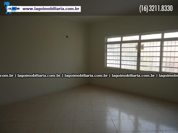 Alugar Casas / Padrão em Ribeirão Preto R$ 2.700,00 - Foto 3