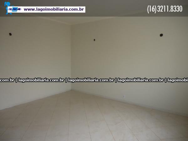 Alugar Casas / Padrão em Ribeirão Preto R$ 2.700,00 - Foto 4