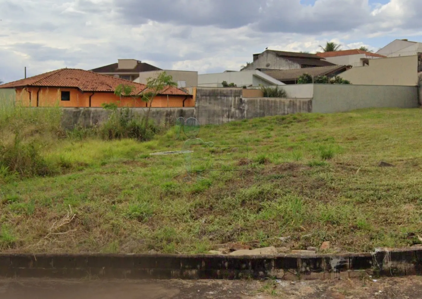 Comprar Terrenos / Padrão em Ribeirão Preto R$ 370.000,00 - Foto 1