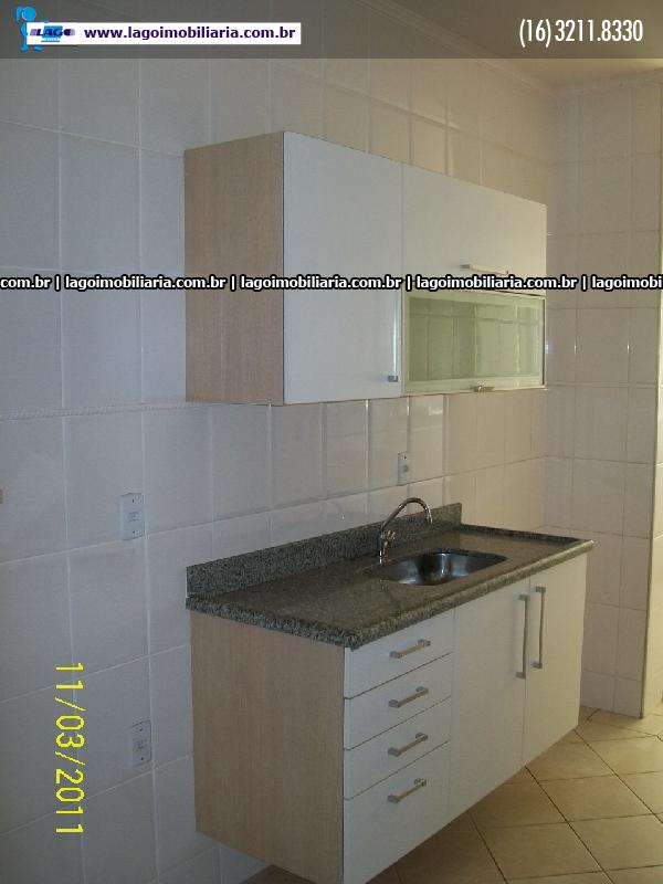 Alugar Apartamentos / Padrão em Ribeirão Preto R$ 1.400,00 - Foto 3