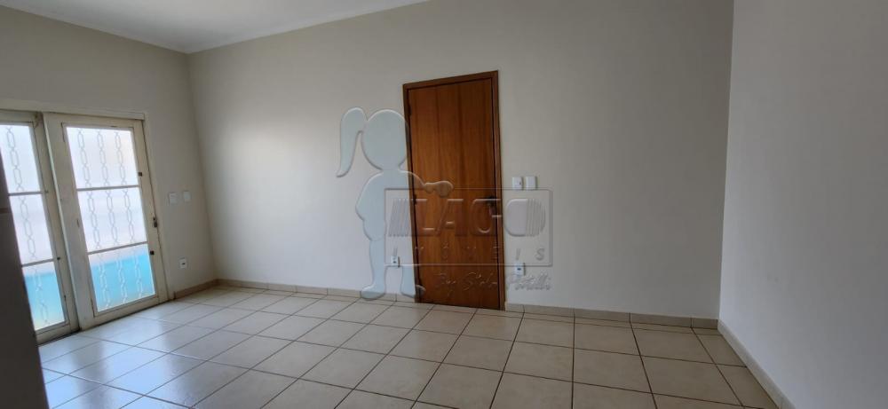 Alugar Apartamentos / Padrão em Ribeirão Preto R$ 1.000,00 - Foto 3