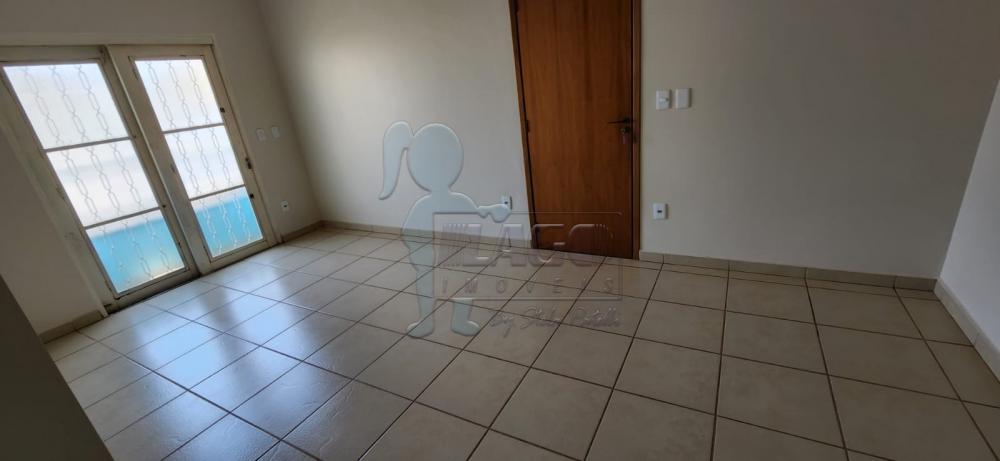 Alugar Apartamentos / Padrão em Ribeirão Preto R$ 1.000,00 - Foto 2