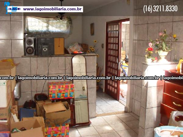 Alugar Casas / Padrão em Ribeirão Preto R$ 1.000,00 - Foto 3