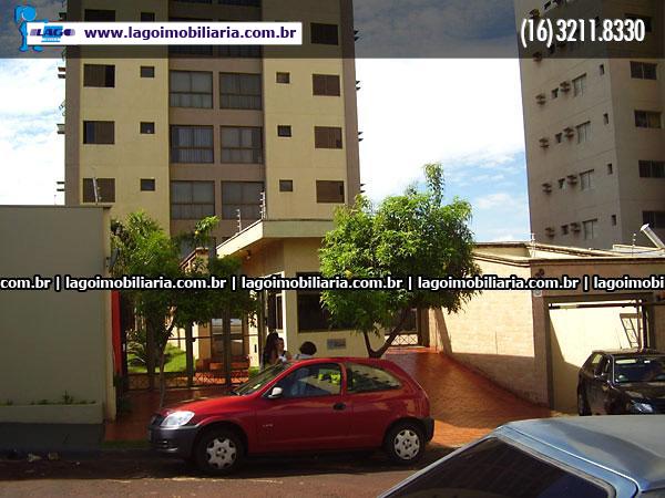 Alugar Apartamentos / Padrão em Ribeirão Preto R$ 700,00 - Foto 1