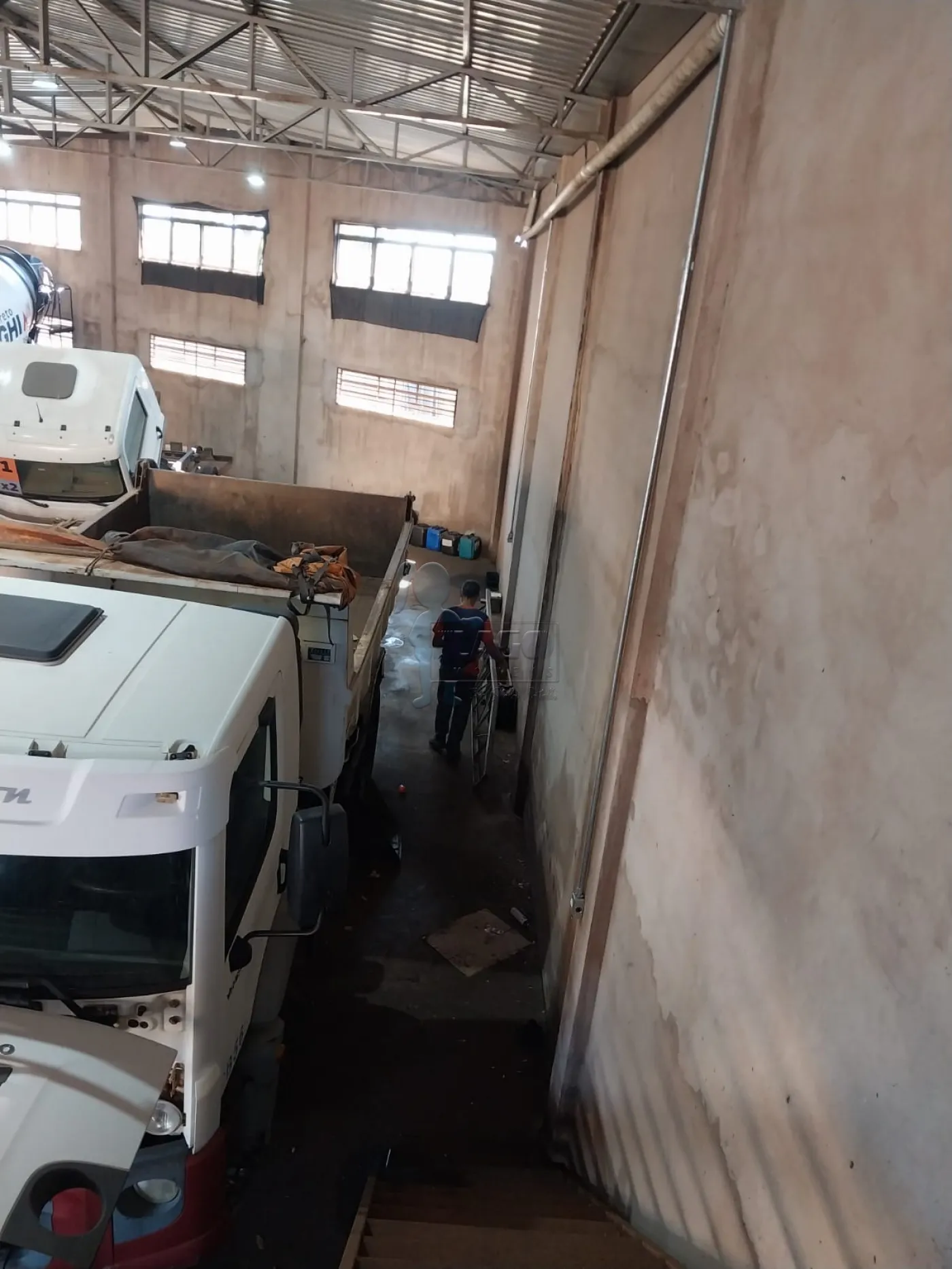 Alugar Comercial padrão / Galpão - Armazém em Ribeirão Preto R$ 3.000,00 - Foto 1