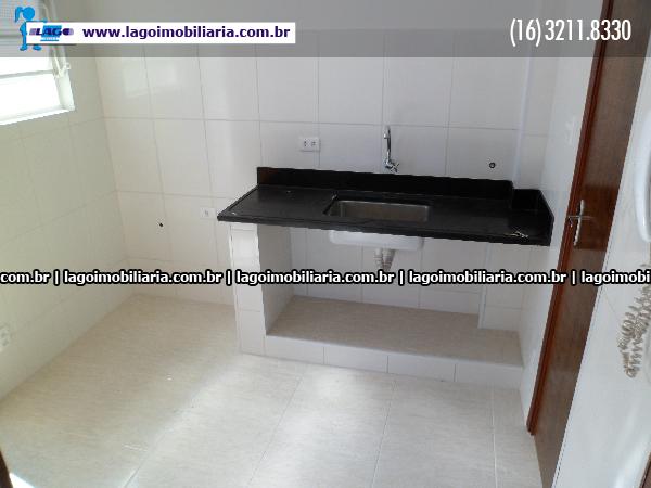 Alugar Apartamentos / Padrão em Ribeirão Preto R$ 1.100,00 - Foto 4