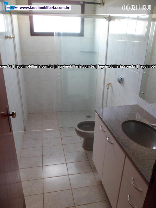 Alugar Apartamentos / Padrão em Ribeirão Preto R$ 1.200,00 - Foto 3