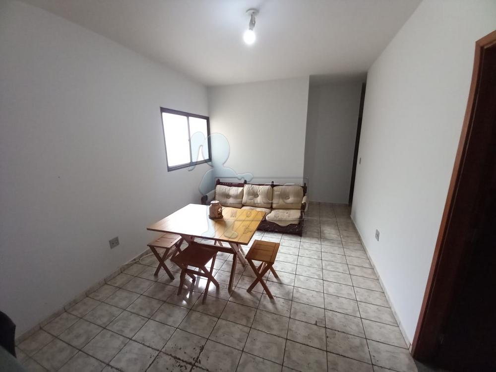 Alugar Apartamentos / Padrão em Ribeirão Preto R$ 700,00 - Foto 1