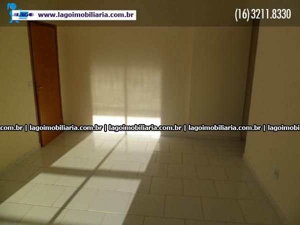 Alugar Apartamentos / Padrão em Ribeirão Preto R$ 900,00 - Foto 3