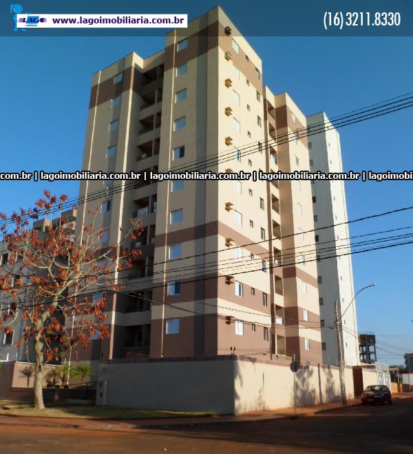 Alugar Apartamentos / Padrão em Ribeirão Preto R$ 900,00 - Foto 1