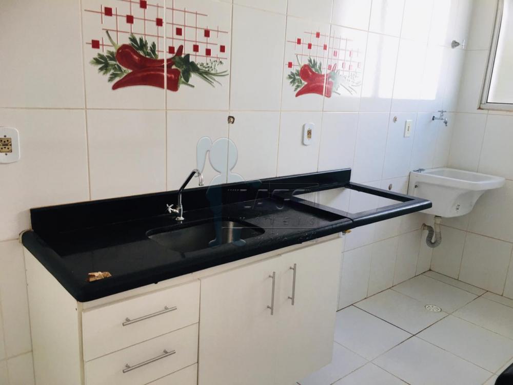 Alugar Apartamentos / Padrão em Ribeirão Preto R$ 750,00 - Foto 4