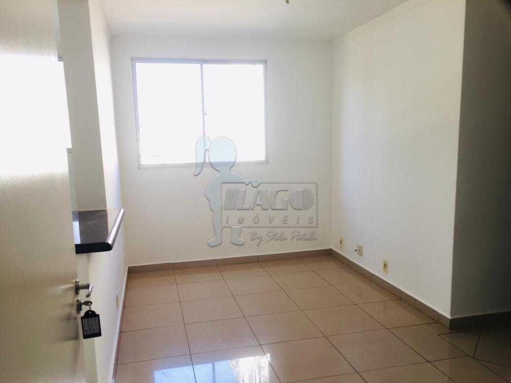 Alugar Apartamentos / Padrão em Ribeirão Preto R$ 750,00 - Foto 2