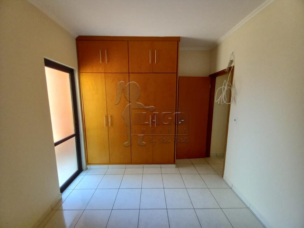 Alugar Apartamentos / Padrão em Ribeirão Preto R$ 1.400,00 - Foto 4