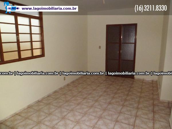 Alugar Apartamentos / Padrão em Ribeirão Preto R$ 680,00 - Foto 2