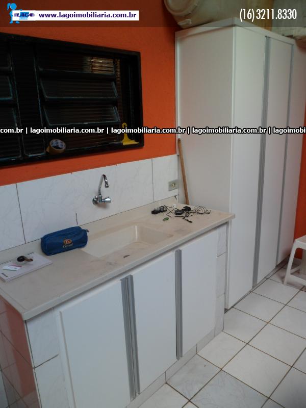 Alugar Casas / Padrão em Ribeirão Preto R$ 900,00 - Foto 8