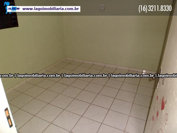 Alugar Casas / Padrão em Ribeirão Preto R$ 900,00 - Foto 11