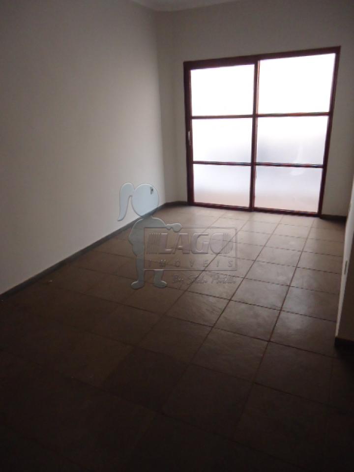 Alugar Apartamentos / Padrão em Ribeirão Preto R$ 1.000,00 - Foto 1