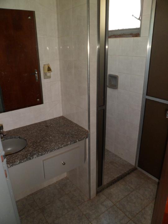 Alugar Apartamentos / Padrão em Ribeirão Preto R$ 950,00 - Foto 5