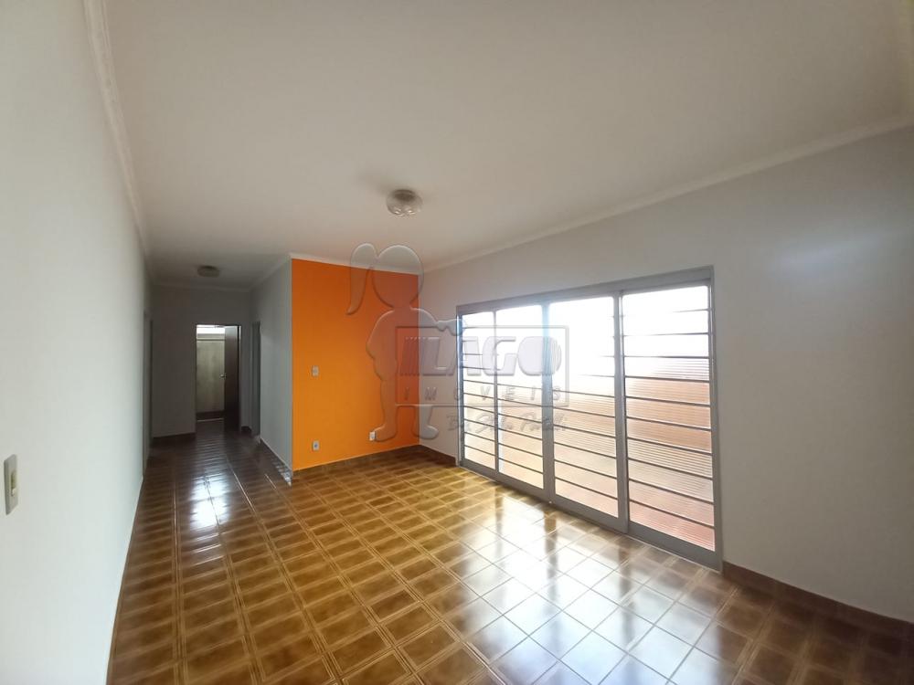 Alugar Casas / Padrão em Ribeirão Preto R$ 2.500,00 - Foto 1