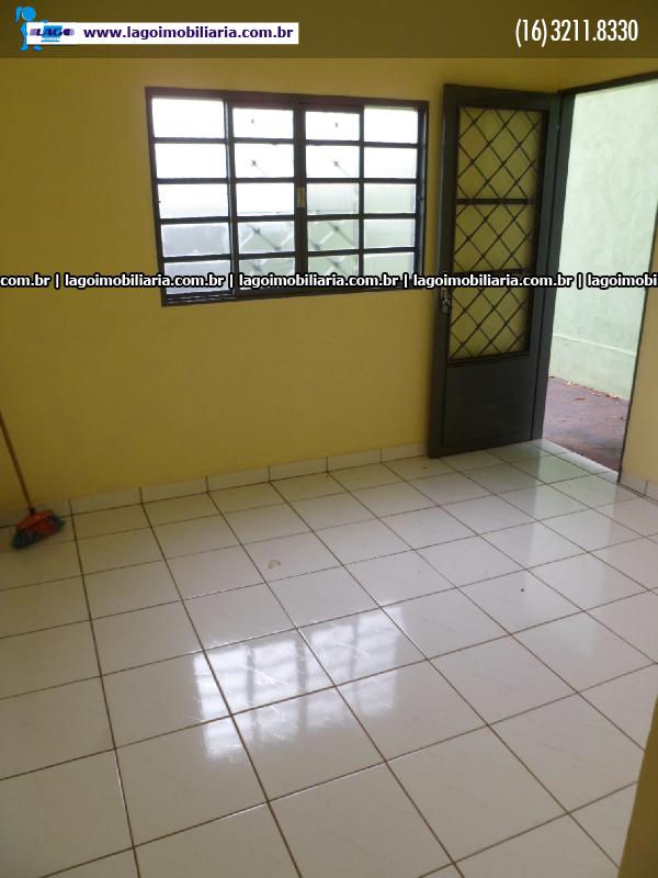 Alugar Casas / Padrão em Ribeirão Preto R$ 750,00 - Foto 6