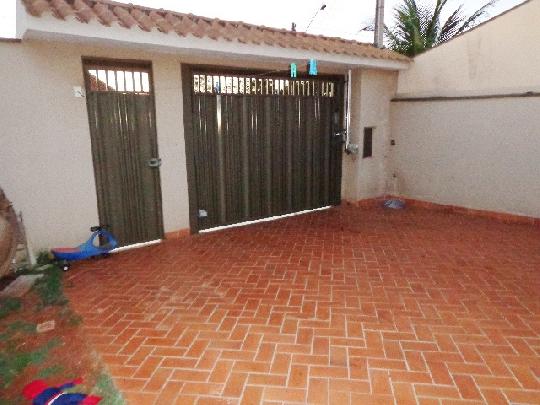 Comprar Casas / Padrão em Ribeirão Preto R$ 650.000,00 - Foto 2