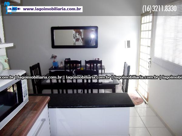 Alugar Casa / Padrão em Ribeirão Preto R$ 1.200,00 - Foto 2
