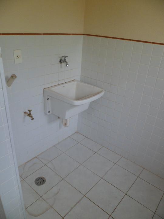 Alugar Apartamentos / Padrão em Ribeirão Preto R$ 750,00 - Foto 8