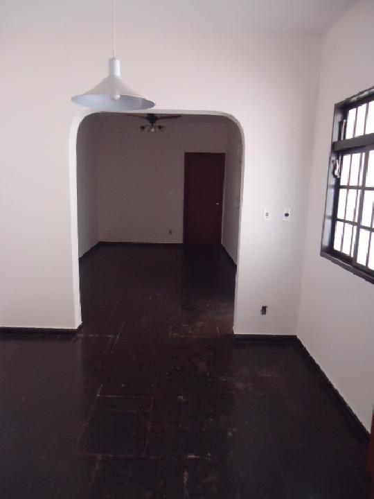 Alugar Casas / Padrão em Ribeirão Preto R$ 4.000,00 - Foto 17