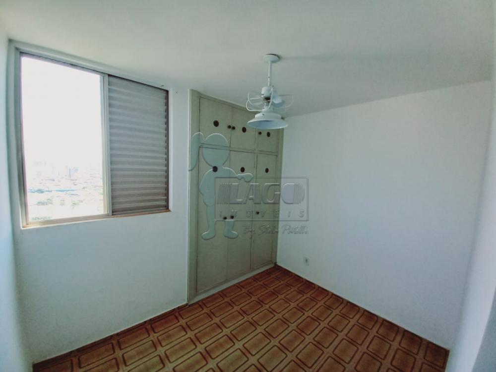 Alugar Apartamentos / Padrão em Ribeirão Preto R$ 900,00 - Foto 4